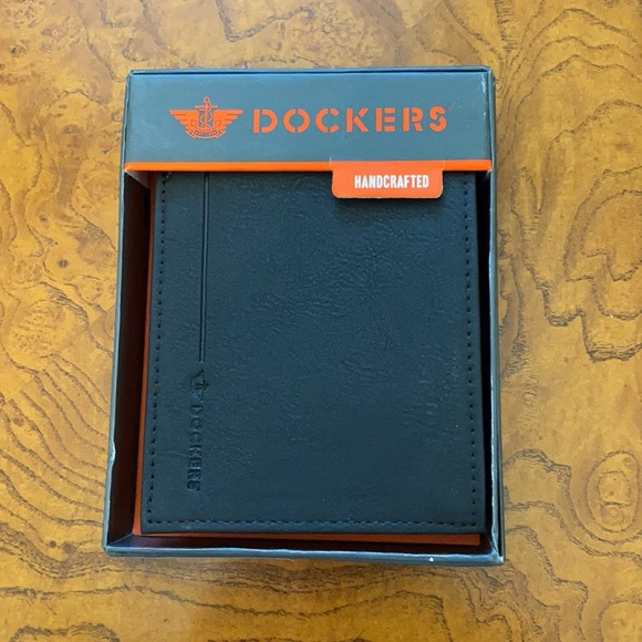 Dockers Other - Dockers Men’s Wallet